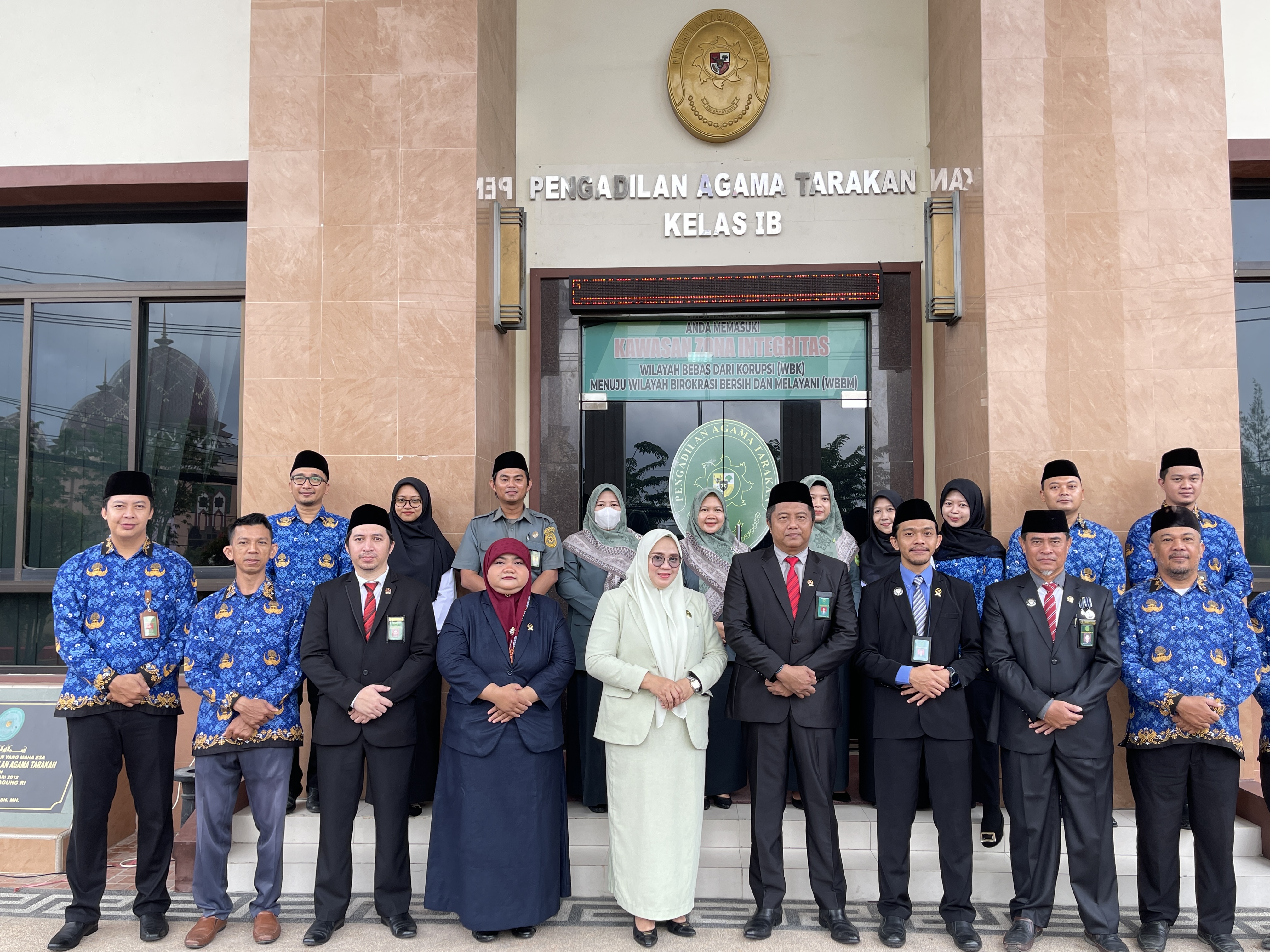 Upacara Memperingati Hari Kemerdekaan Republik Indonesia